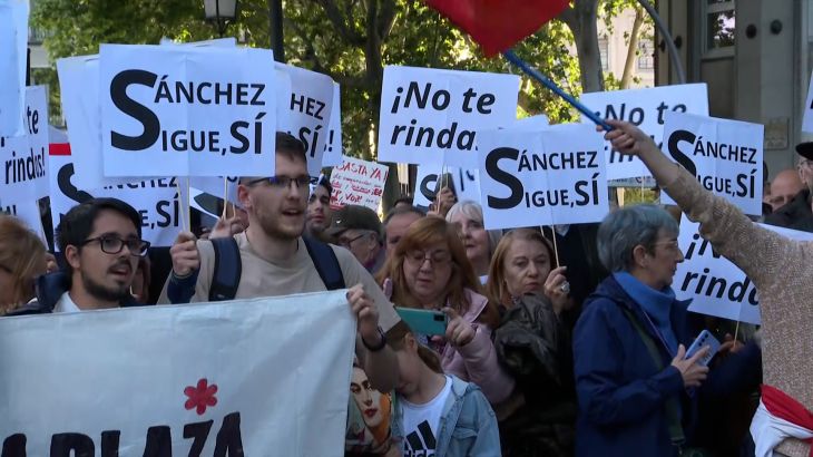مظاهرة في مدريد تطالب رئيس الحكومة بالبقاء في منصبه